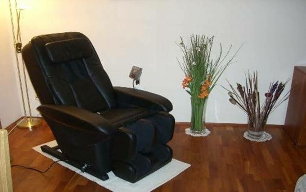Apartment Mariahilf - 4Rooms4You Wina Bagian luar foto