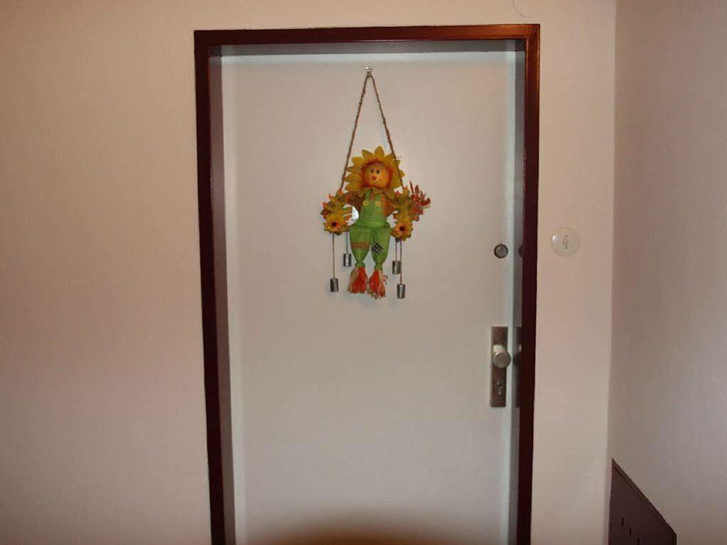 Apartment Mariahilf - 4Rooms4You Wina Bagian luar foto
